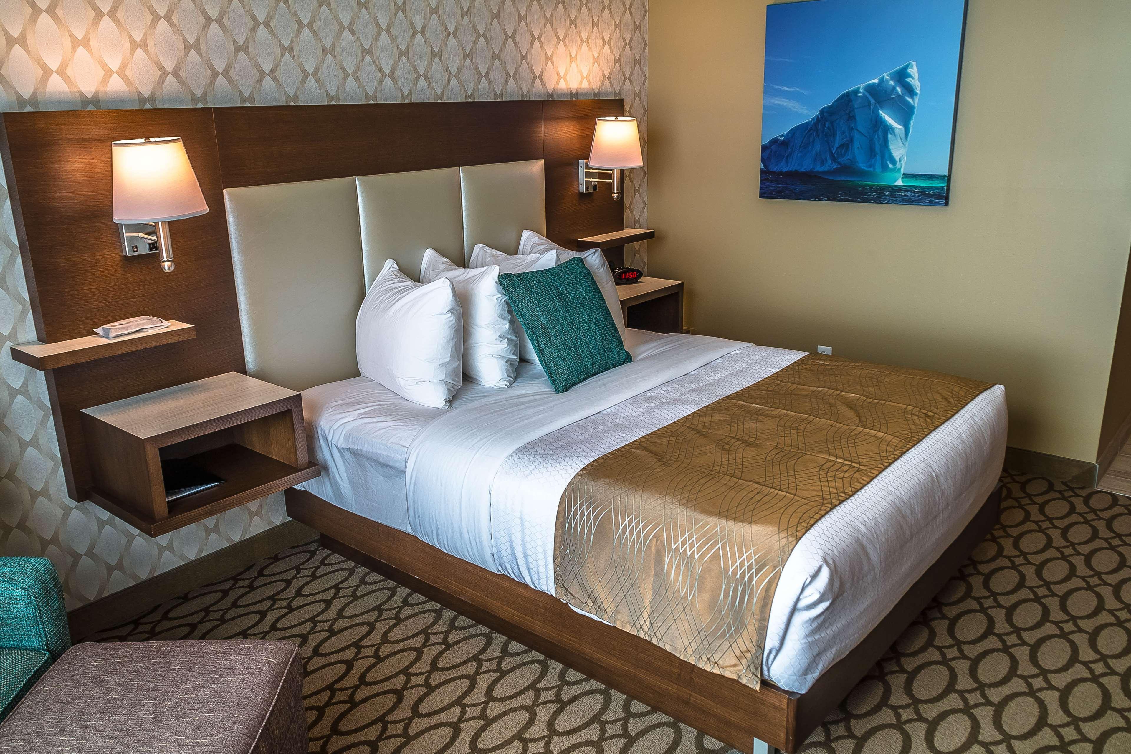 Best Western Plus St. John'S Airport Hotel And Suites Екстериор снимка