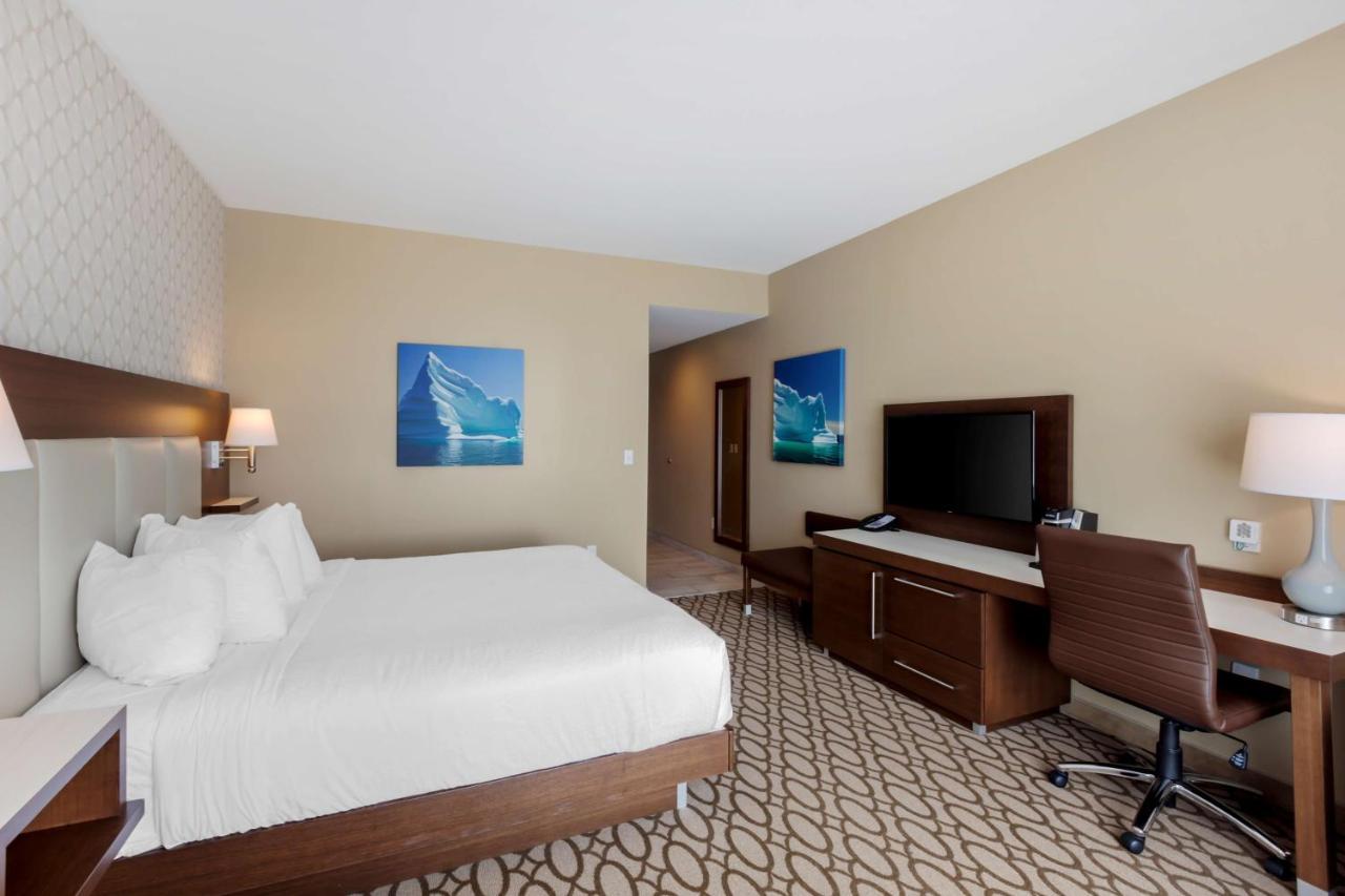 Best Western Plus St. John'S Airport Hotel And Suites Екстериор снимка