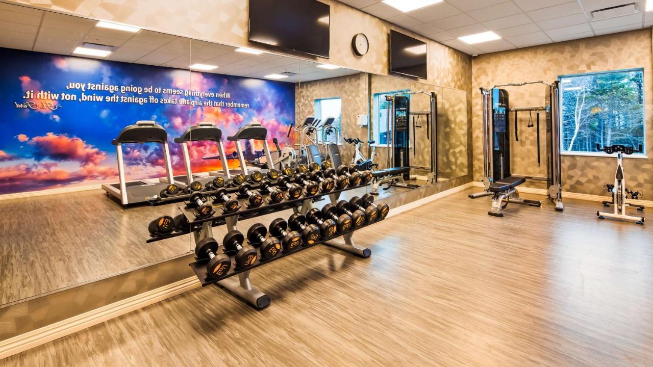 Best Western Plus St. John'S Airport Hotel And Suites Екстериор снимка
